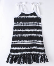 Load image into Gallery viewer, Tie and Dye with Bottom Frill Straped Nighty