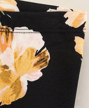 Load image into Gallery viewer, Floral Printed Leggings - Black