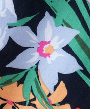 Load image into Gallery viewer, Floral Printed Full Sleeves Shirt