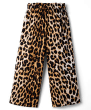 Load image into Gallery viewer, Solid Straped Crop Top Animal Print Culotte Pant Set