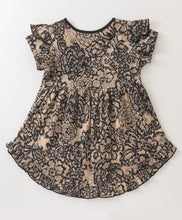 Load image into Gallery viewer, Floral Frilled High Low Top Short Set