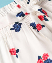 Load image into Gallery viewer, Floral Printed Bow Belt Shorts