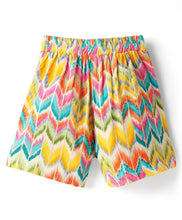 Load image into Gallery viewer, Zig Zag Print with Bow Applique Skorts - Yellow