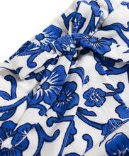 Load image into Gallery viewer, Floral Printed Bow Applique Skort