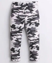 Load image into Gallery viewer, CrayonFlakes Soft and comfortable Camouflage Printed Leggings