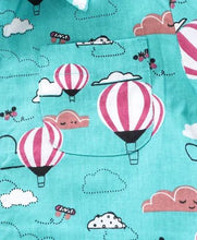 Load image into Gallery viewer, CrayonFlakes Soft and comfortable Air Balloons Printed Shirt - Green