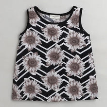 Load image into Gallery viewer, CrayonFlakes Soft and comfortable Floral with Zig Zag Printed Set - Black