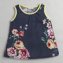 Load image into Gallery viewer, CrayonFlakes Soft and comfortable Floral Striped Printed Set
