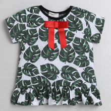 Load image into Gallery viewer, CrayonFlakes Soft and comfortable Leaves with Bottom Frill Leggings Set