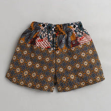 Load image into Gallery viewer, CrayonFlakes Soft and comfortable Floral Jacquard Printed Short