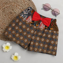 Load image into Gallery viewer, CrayonFlakes Soft and comfortable Floral Jacquard Printed Short