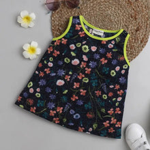 Load image into Gallery viewer, CrayonFlakes Soft and comfortable Floral Printed Sleeveless Top