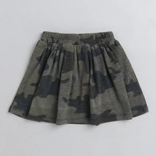 Load image into Gallery viewer, CrayonFlakes Soft and comfortable Camouflage Printed Skirt