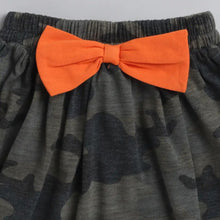 Load image into Gallery viewer, CrayonFlakes Soft and comfortable Camouflage Printed Skirt