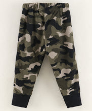 Load image into Gallery viewer, Camouflage Polar Fleece Jogger