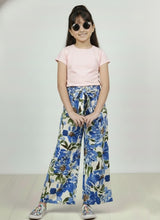 Load image into Gallery viewer, Floral Printed Woven Belted Culotte Pant