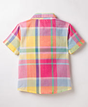 Load image into Gallery viewer, Cotton Woven Checkered Half Sleeves Shirt