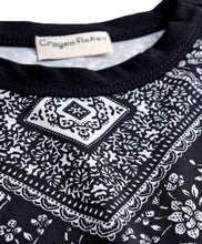 Load image into Gallery viewer, Abstract Printed Crop Top and Pant Co-ord Set