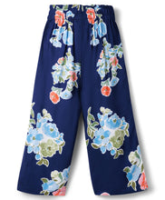 Load image into Gallery viewer, Solid Straped Crop Top Floral Culotte Pant Set