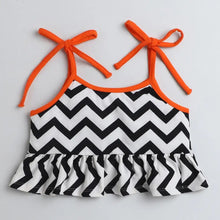 Load image into Gallery viewer, Straped Printed Frill Top Short Set