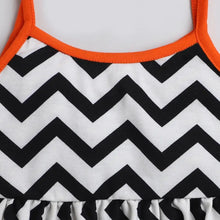 Load image into Gallery viewer, Straped Printed Frill Top Short Set