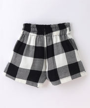 Load image into Gallery viewer, Checkered Printed Belted Shorts
