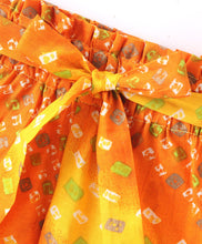 Load image into Gallery viewer, Bandhani Printed Belted Shorts