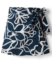 Load image into Gallery viewer, Floral Printed Woven Bow Applique Skort