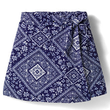 Load image into Gallery viewer, Abstract Printed Bow Applique Skort