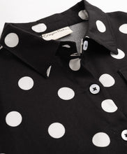 Load image into Gallery viewer, Woven Polka Printed with Knot Short Sleeves Top