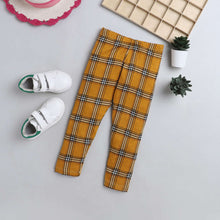 Load image into Gallery viewer, CrayonFlakes Soft and comfortable Checkered Printed Leggings
