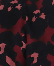 Load image into Gallery viewer, CrayonFlakes Soft and comfortable Camouflage Printed Leggings