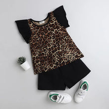 Load image into Gallery viewer, CrayonFlakes Soft and comfortable Leopard Printed Sleeves Frill Set