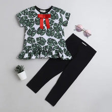 Load image into Gallery viewer, CrayonFlakes Soft and comfortable Leaves with Bottom Frill Leggings Set