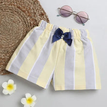 Load image into Gallery viewer, CrayonFlakes Soft and comfortable Striped Printed with Bow Short