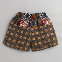 Load image into Gallery viewer, CrayonFlakes Soft and comfortable Floral Jacquard Printed Short
