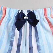 Load image into Gallery viewer, CrayonFlakes Soft and comfortable Striped Printed Shorts