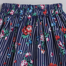 Load image into Gallery viewer, CrayonFlakes Soft and comfortable Flowers and Strips Printed Skirt